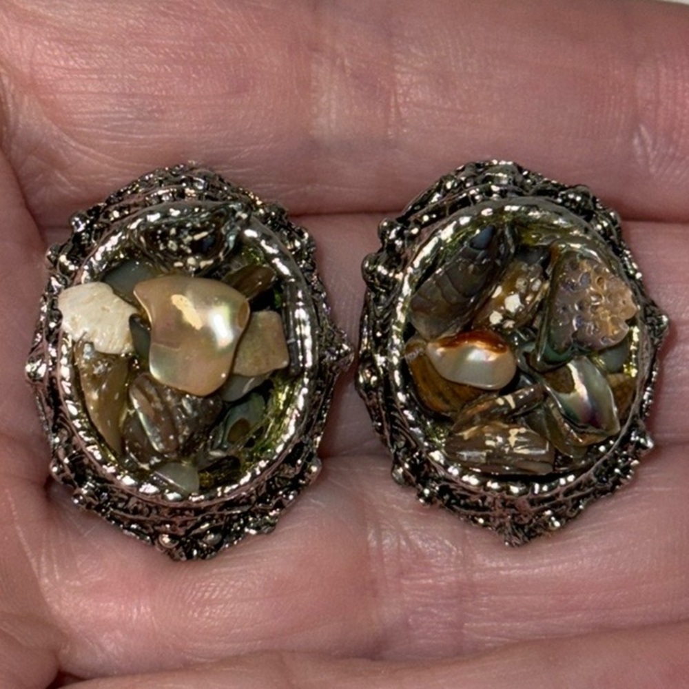 Chunky Oval Gemstone & Shell Mosaic Style Clip On Earrings Silver Tone - Picture 2 of 9